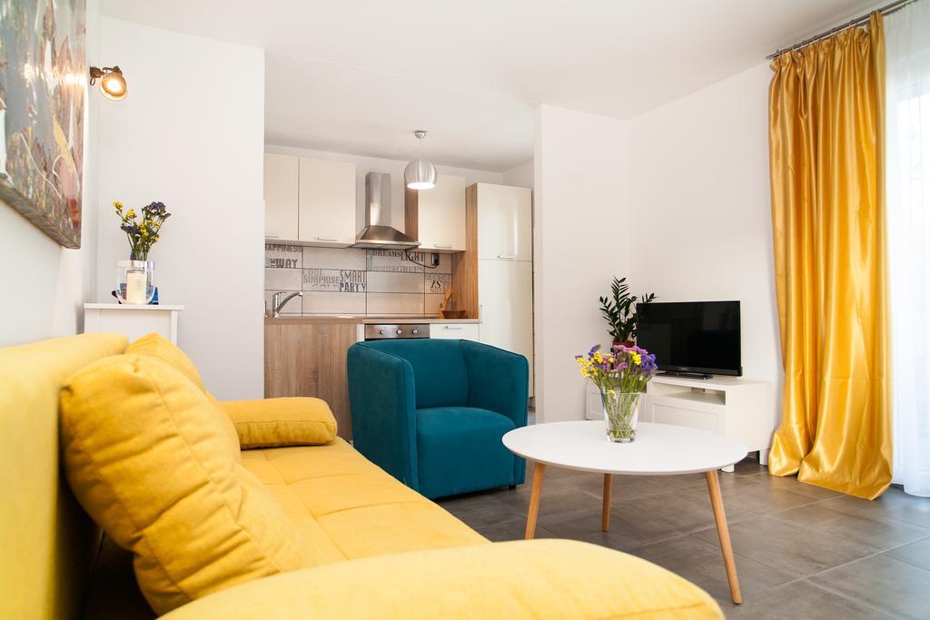 Apartment Ema Рогозница Экстерьер фото
