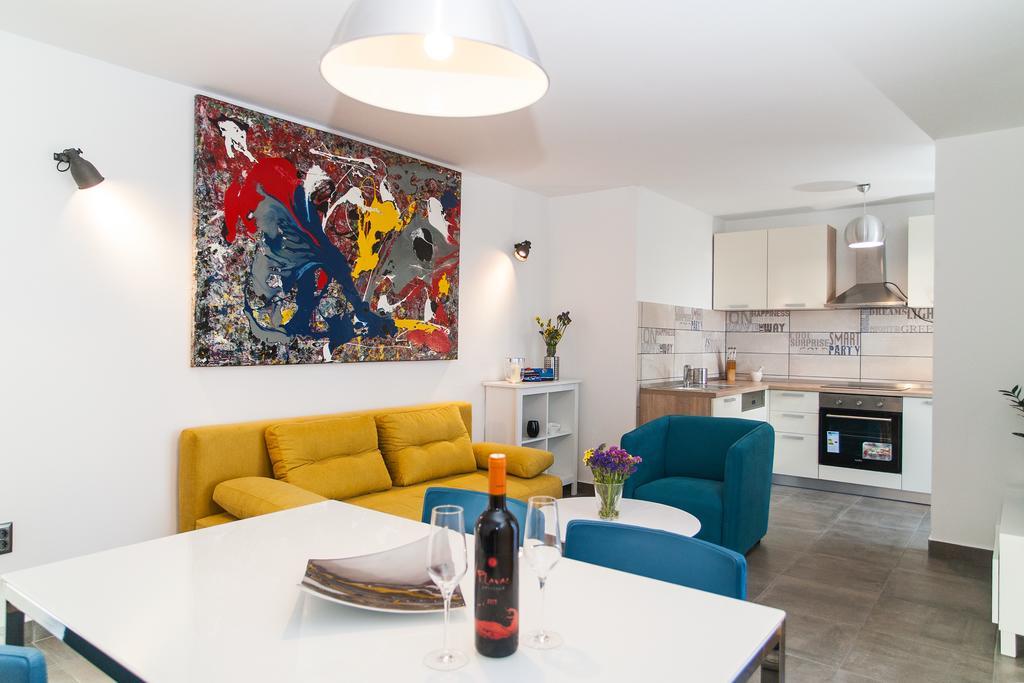 Apartment Ema Рогозница Экстерьер фото
