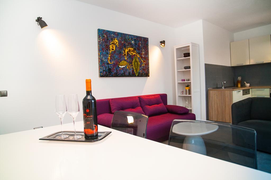 Apartment Ema Рогозница Экстерьер фото