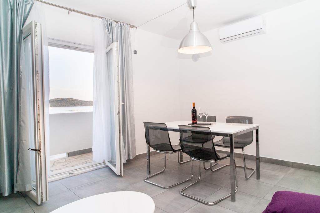 Apartment Ema Рогозница Экстерьер фото