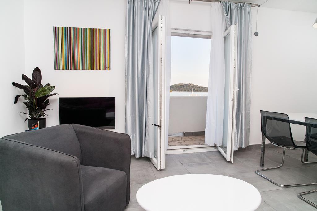 Apartment Ema Рогозница Экстерьер фото